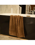 Medium-weight bath towels